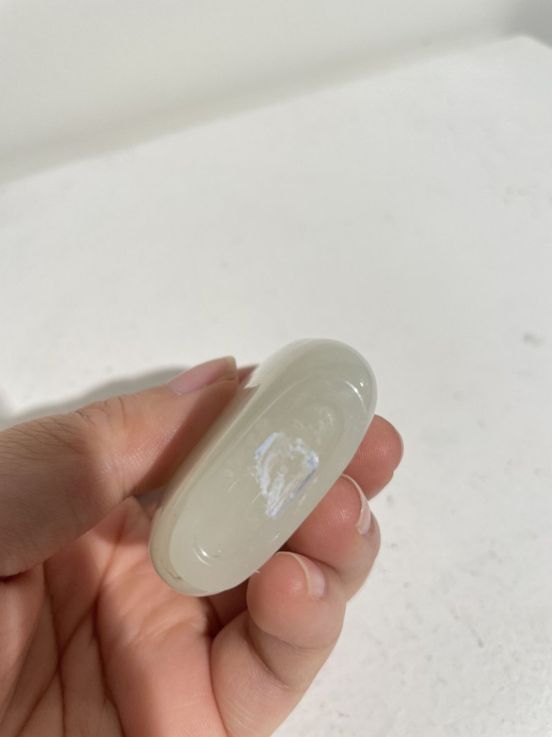 十八/十九世紀 白玉光素鼻煙壺 | A WHITE JADE SNUFF BOTTLE - 图2