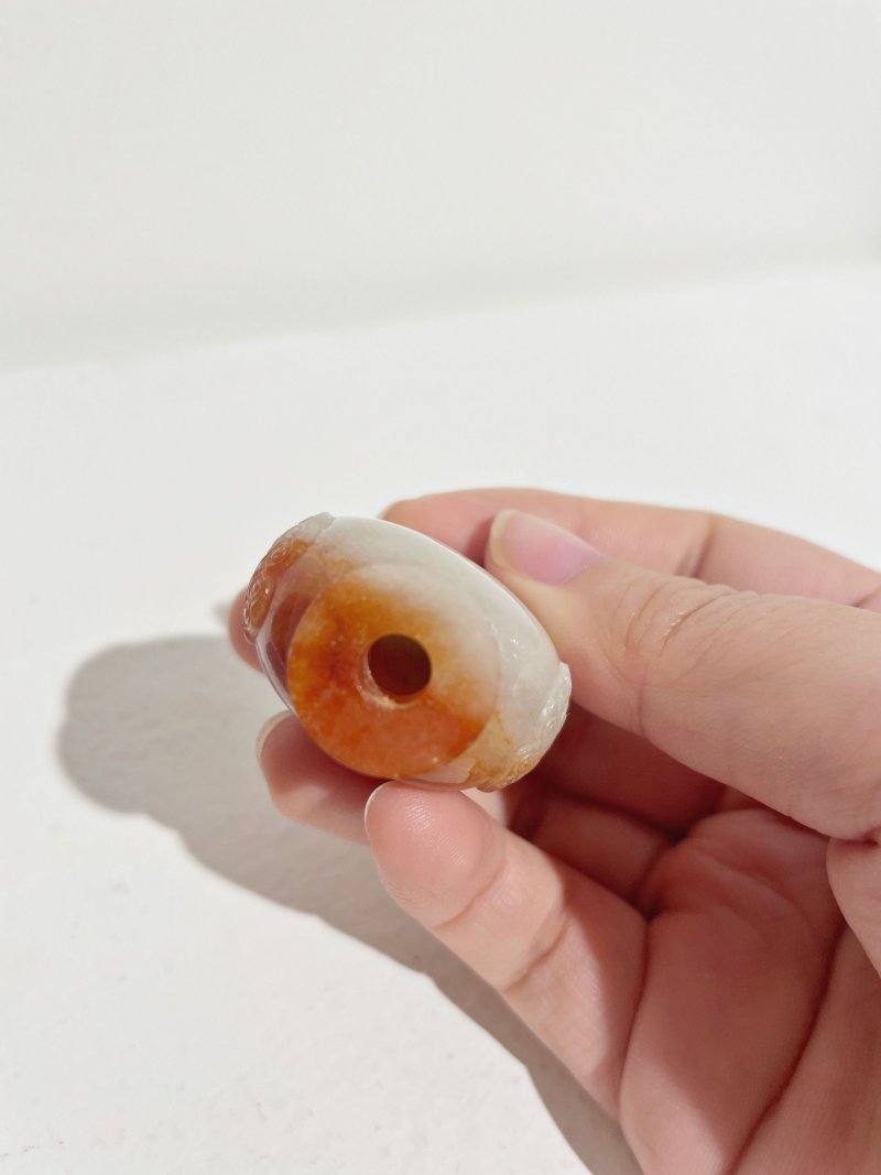 晚清 雙色翡翠鼻煙壺、翡翠蓋 | A RUSSET AND GREENISH WHITE JADEITE SNUFF BOTTLE - 图7