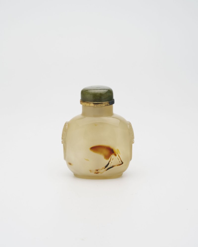 十九世紀 影瑪瑙蝶紋鼻煙壺 | A SHADOW AGATE 'BUTTERFLY' SNUFF BOTTLE - 图12