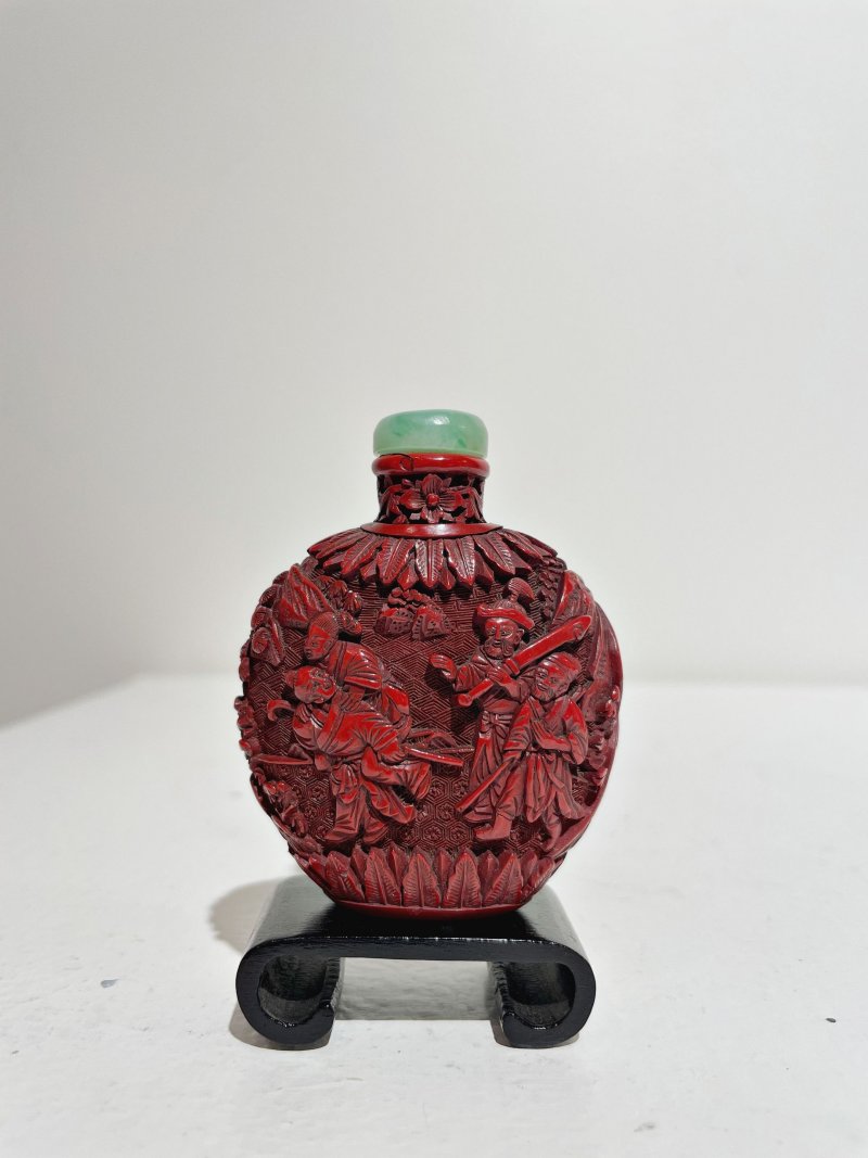 十九世紀 剔紅⌈掘地得金⌋鼻煙壺 | A CINNABAR LACQUER 'FIGURES' SNUFF BOTTLE - 图11