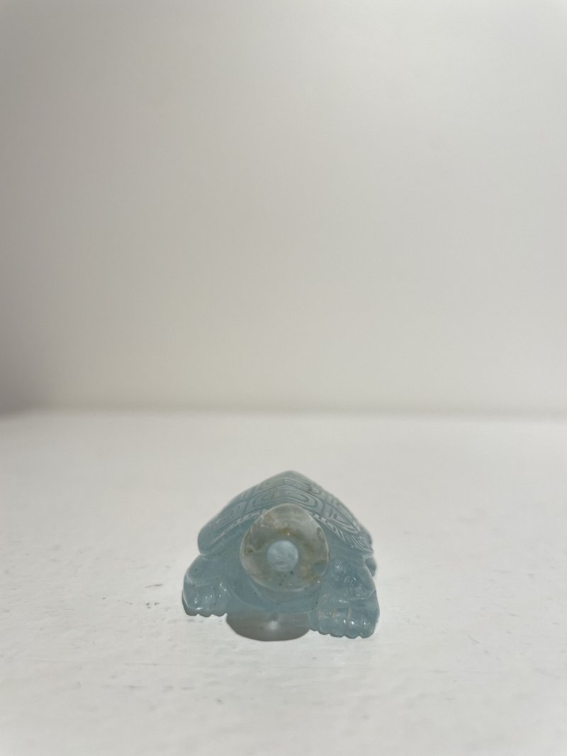 十九世紀 海藍寶烏龜鼻煙壺 | AN AQUAMARINE 'TORTOISE' SNUFF BOTTLE - 图7