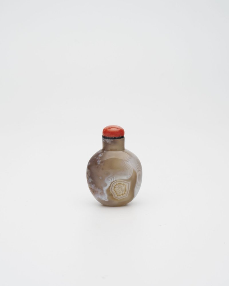 十八/十九世紀 纏絲瑪瑙鼻煙壺 | A STRIATED AGATE SNUFF BOTTLE - 图14