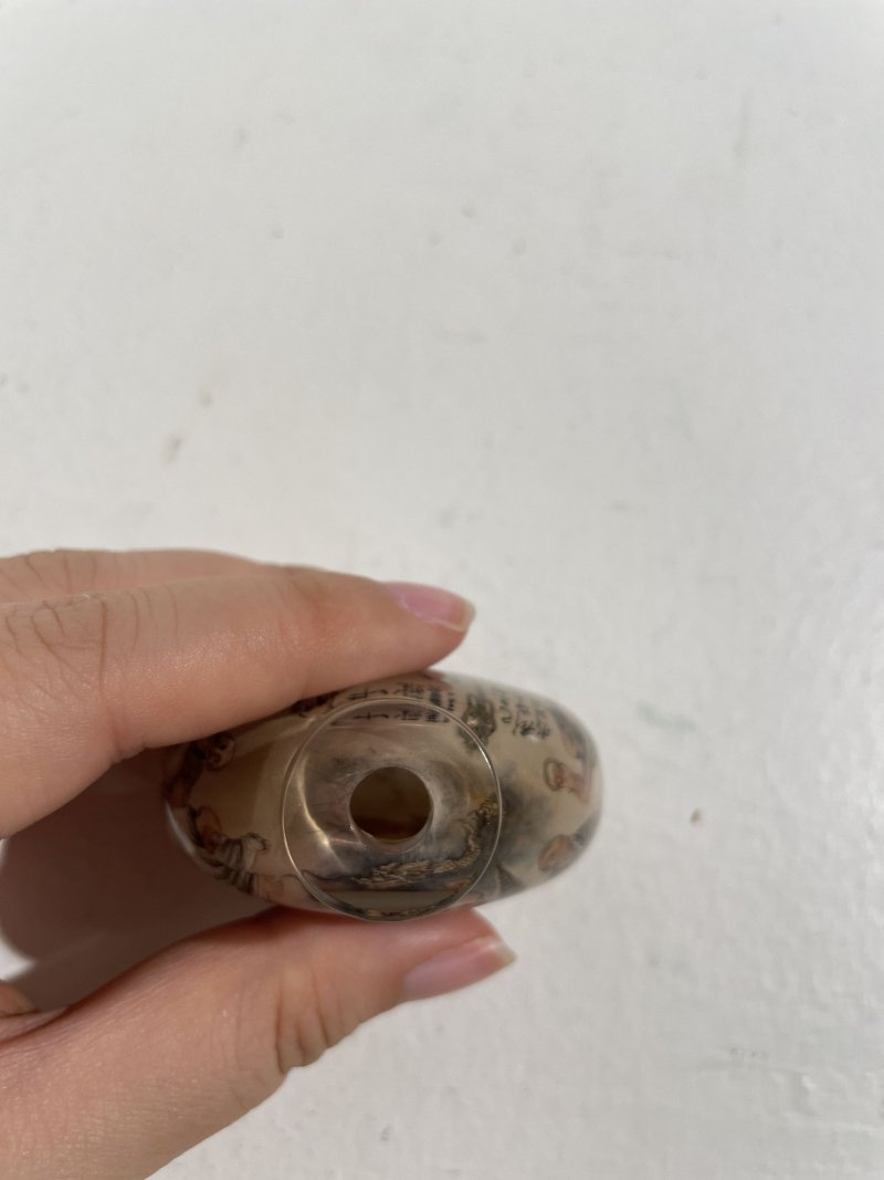 劉守本 玻璃内畫⌈十八羅漢⌋鼻煙壺 一九七九年作 | AN INSIDE PAINTED GLASS 'EIGHTEEN LUOHAN' SNUFF BOTTLE - 图5