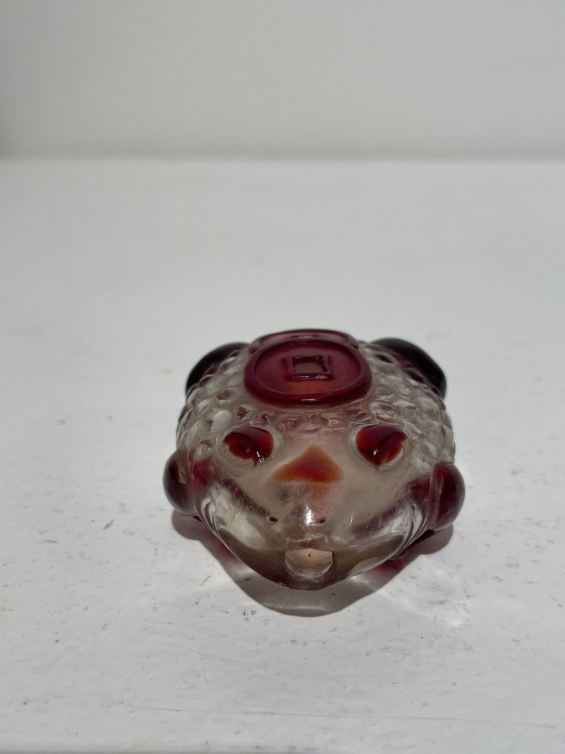 十九/二十世紀 玻璃「鵝」、「蛙」、「蟾蜍」鼻煙壺三件 | THREE GLASS SNUFF BOTTLES - 图36