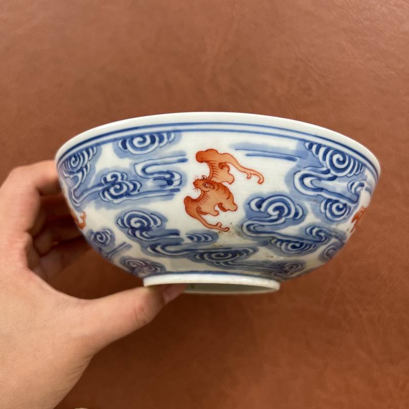 清光绪 “清华珍品”款青花矾红洪福齐天纹碗 - 图7