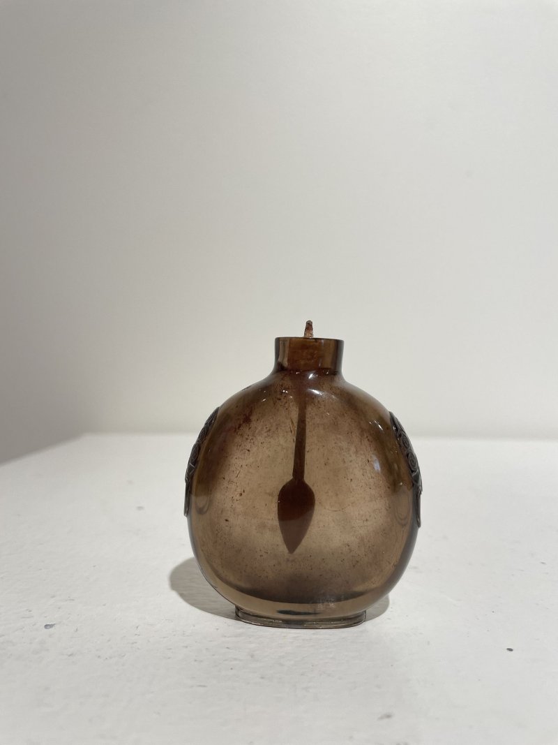 十九世紀 煙晶鼻煙壺 | A SMOKY CRYSTAL SNUFF BOTTLE - 图16