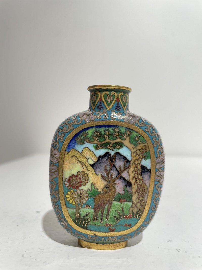 二十世紀 銅胎琺琅山水花卉鹿紋鼻煙壺 ⌈景泰藍⌋款 | A CLOISONNÉ 'DEER' SNUFF BOTTLE - 图20