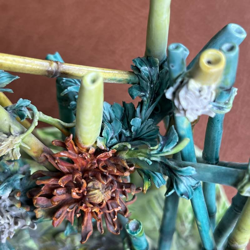 清 粉彩捏塑竹篱秋菊摆件 - 图15