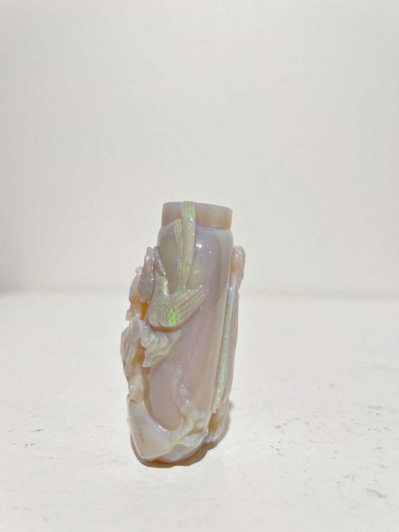 晚清至民國 螺鈿鉄拐李與鹿紋、花鳥紋鼻煙壺二件 | TWO MOTHER-OF-PEARL 'LONGEVITY' AND 'FLORAL' SNUFF BOTTLES - 图27