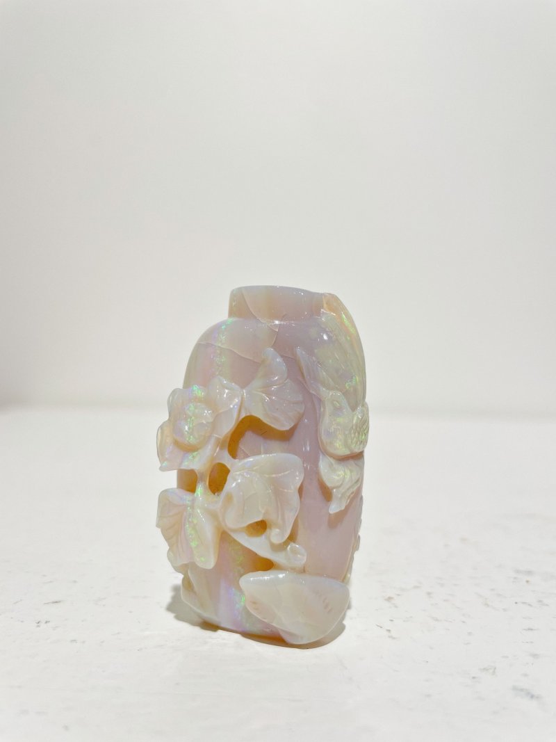 晚清至民國 螺鈿鉄拐李與鹿紋、花鳥紋鼻煙壺二件 | TWO MOTHER-OF-PEARL 'LONGEVITY' AND 'FLORAL' SNUFF BOTTLES - 图28