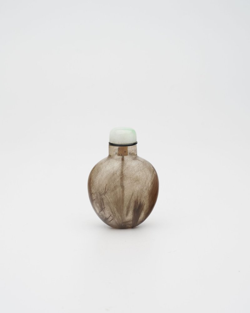 晚清 髮晶鼻煙壺、翡翠蓋 | A HAIR CRYSTAL SNUFF BOTTLE - 图10