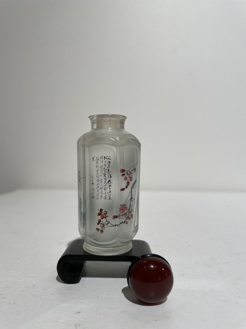 十九世紀七十年代 玻璃内畫⌈梅蘭竹•《詠梅》⌋鼻烟壺 | AN INSIDE PAINTED HEXAGONAL GLASS 'ORCHID AND BAMBOO' SNUFF BOTTLE - 图11