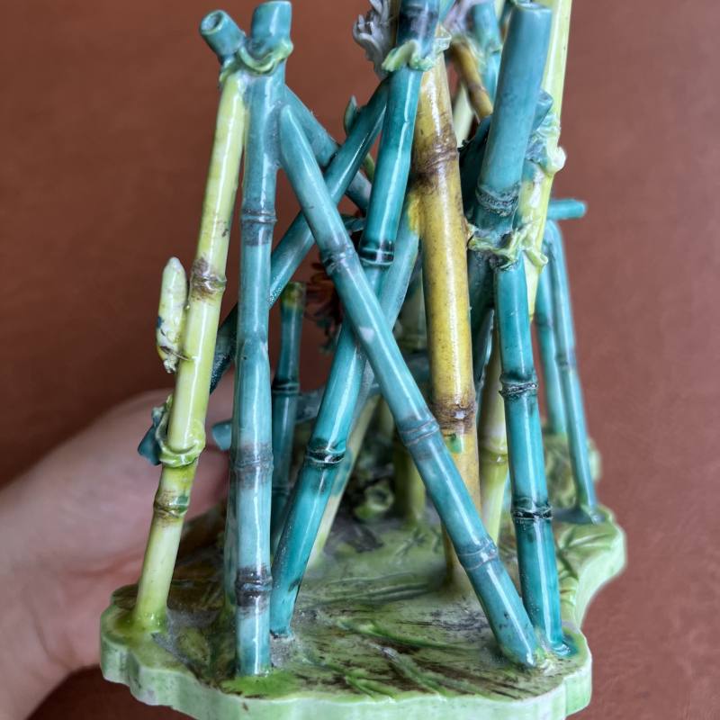 清 粉彩捏塑竹篱秋菊摆件 - 图20