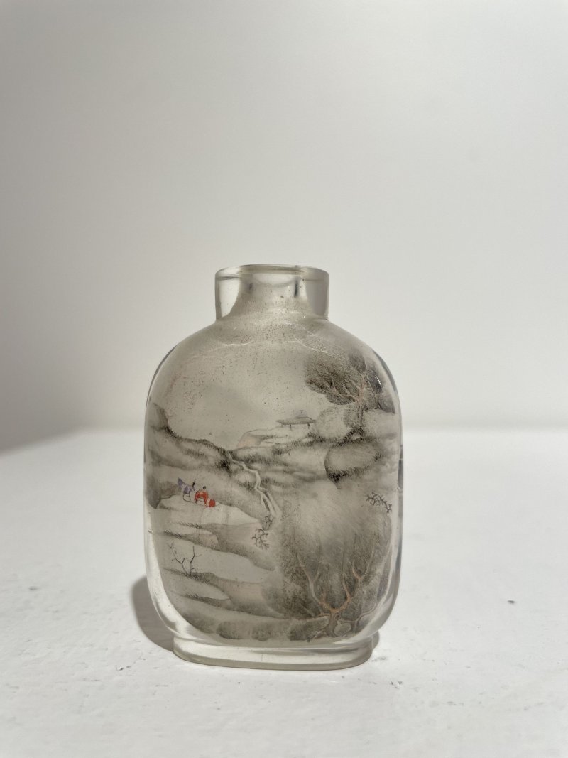 十九世紀 玻璃内畫山水紋鼻烟壺 | AN INSIDE PAINTED GLASS 'LANDSCAPE' SNUFF BOTTLE - 图9
