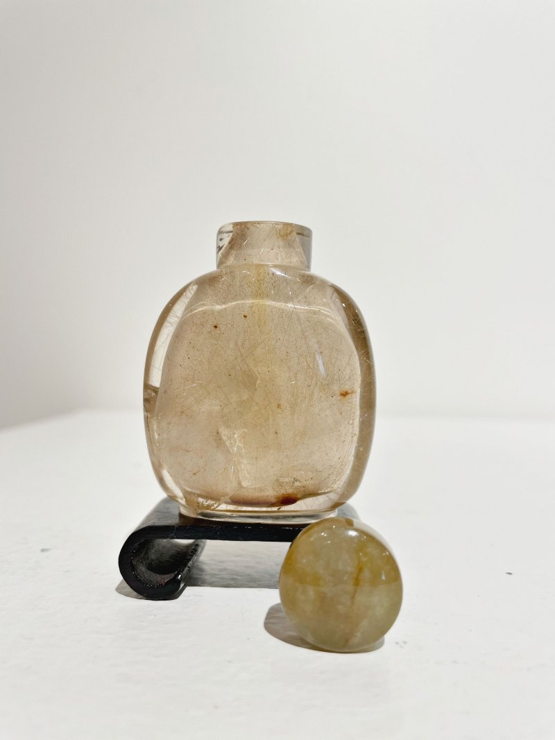 十九世紀 髮晶鼻煙壺 | A GOLDEN HAIR CRYSTAL SNUFF BOTTLE - 图17