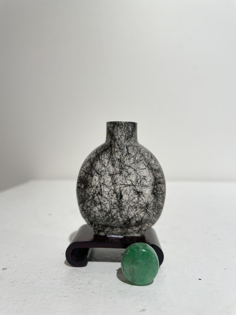 十九世紀 髮晶鼻煙壺 | A HAIR CRYSTAL SNUFF BOTTLE - 图17