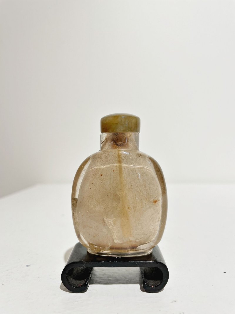 十九世紀 髮晶鼻煙壺 | A GOLDEN HAIR CRYSTAL SNUFF BOTTLE - 图18