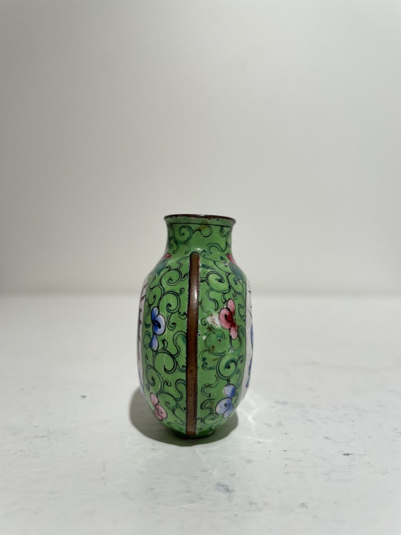 傳承： | TWO PAINTED ENAMEL, TWO CLOISONNÉ, AND A FAMILLE ROSE SNUFF BOTTLE - 图73