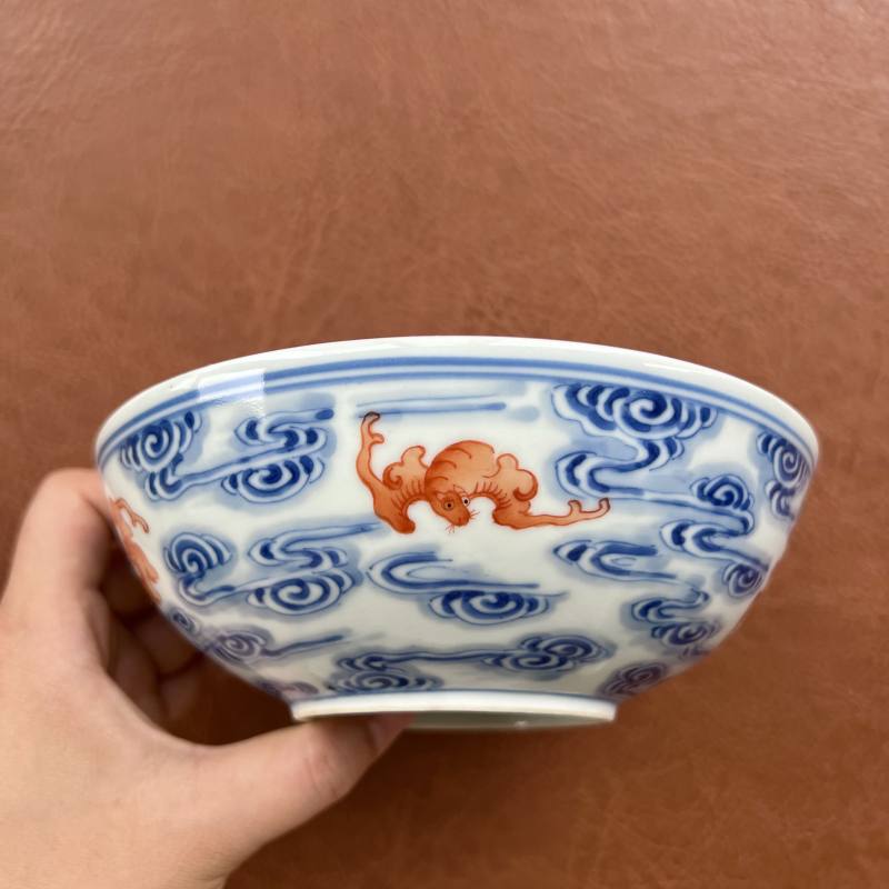 清光绪 “清华珍品”款青花矾红洪福齐天纹碗 - 图3