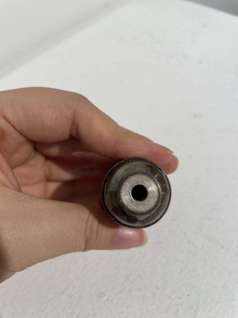 蒙古 十九世紀 銀胎嵌珊瑚綠松石鼻煙壺 | A SILVER SNUFF BOTTLE WITH CORAL AND TURQUOISE INLAYS - 图14