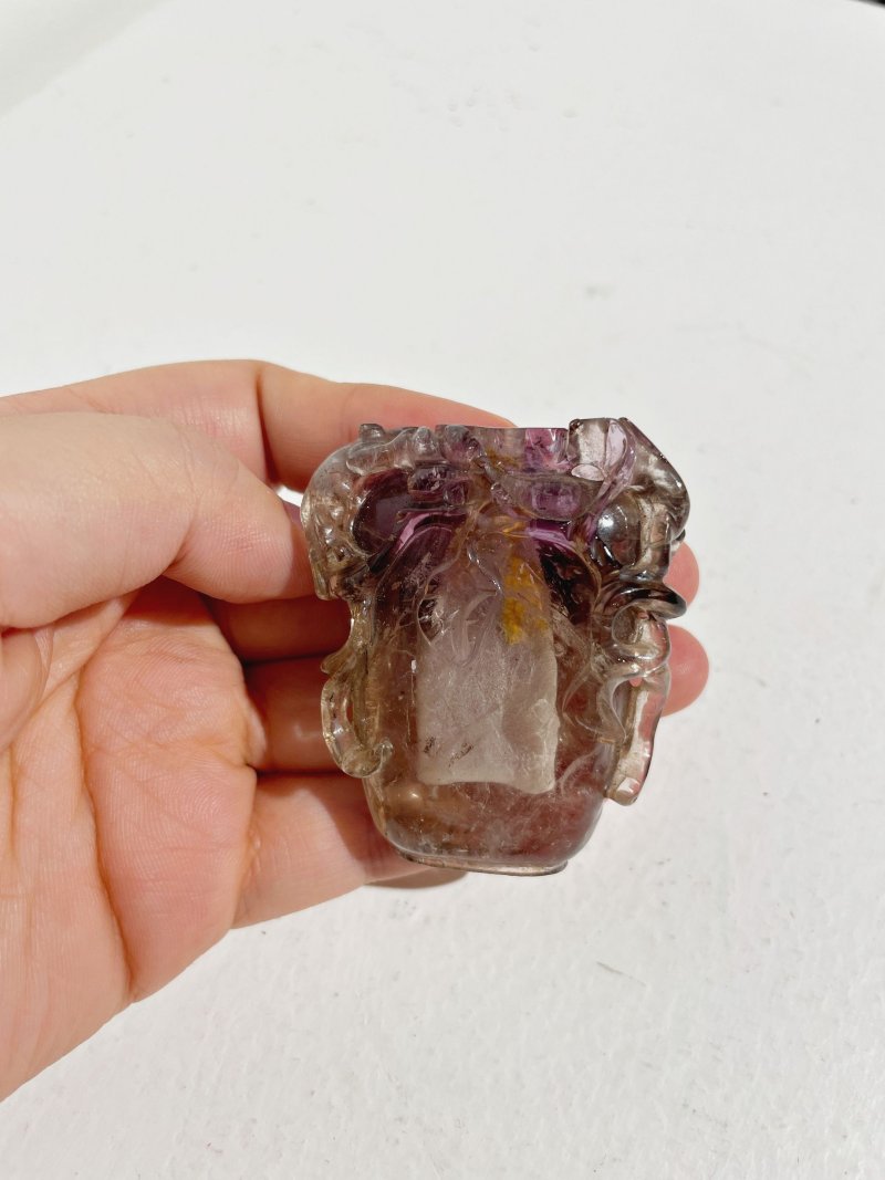 十九世紀 紫水晶⌈松鼠葡萄⌋鼻煙壺、紫水晶⌈松鼠⌋蓋 | AN AMETHYST 'SQUIRREL AND GRAPES' SNUFF BOTTLE - 图22
