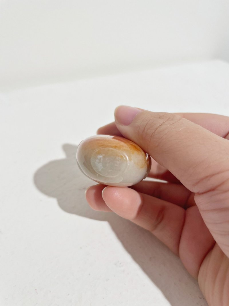 晚清 雙色翡翠鼻煙壺、翡翠蓋 | A RUSSET AND GREENISH WHITE JADEITE SNUFF BOTTLE - 图20