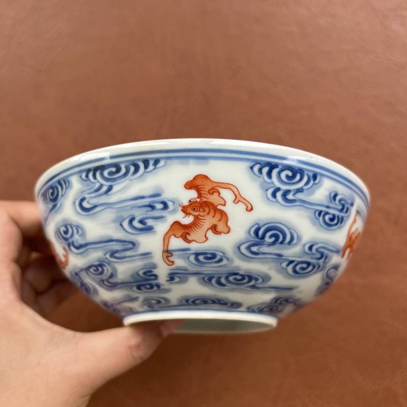 清光绪 “清华珍品”款青花矾红洪福齐天纹碗 - 图7