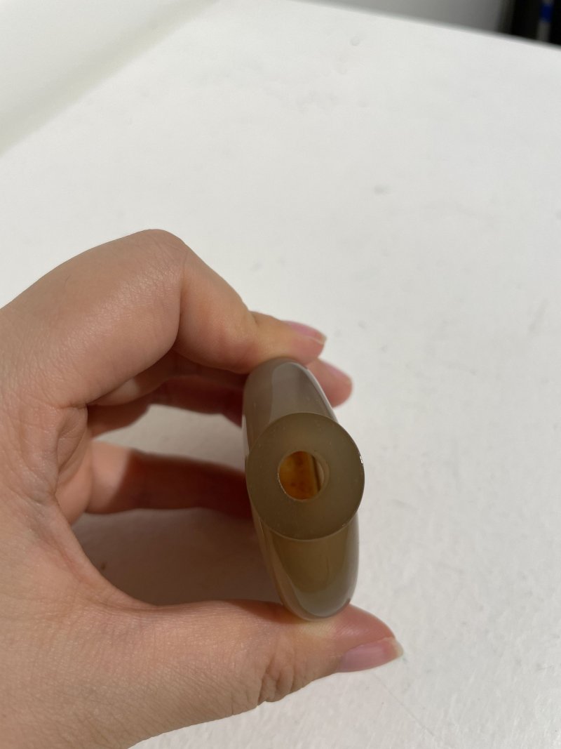 十九世紀 纏絲瑪瑙鼻煙壺、翡翠蓋 | A STRIATED AGATE SNUFF BOTTLE - 图3
