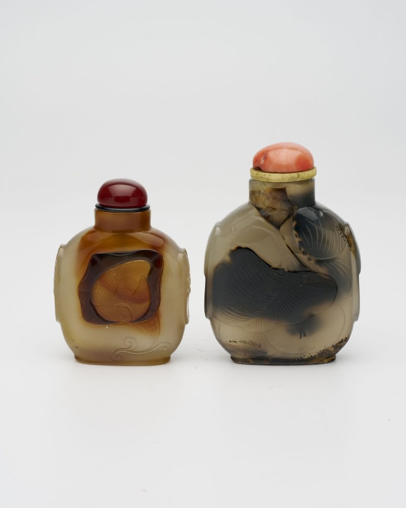 十九世紀 瑪瑙花鳥紋、蔬果紋鼻煙壺二件 | TWO SHADOW AGATE SNUFF BOTTLES - 图22