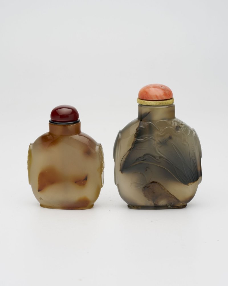 十九世紀 瑪瑙花鳥紋、蔬果紋鼻煙壺二件 | TWO SHADOW AGATE SNUFF BOTTLES - 图23
