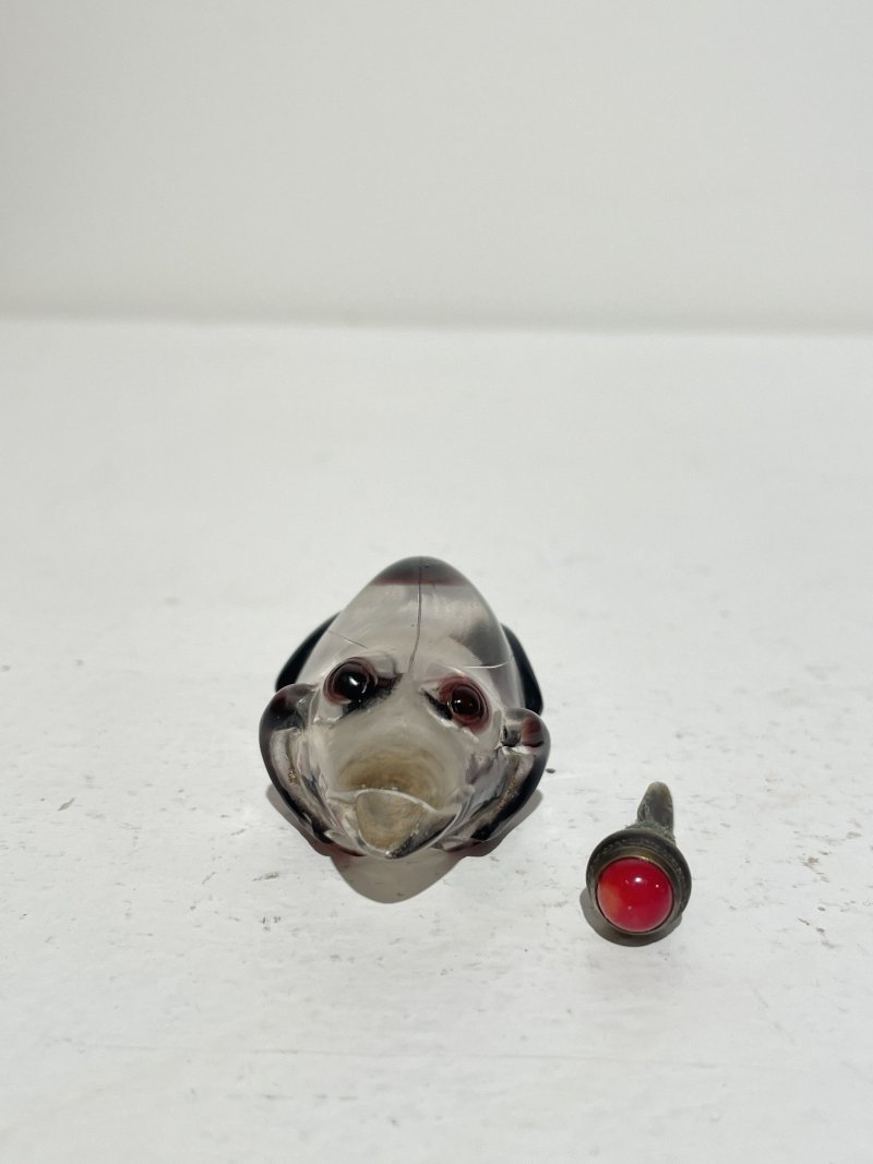 十九/二十世紀 玻璃「鵝」、「蛙」、「蟾蜍」鼻煙壺三件 | THREE GLASS SNUFF BOTTLES - 图22