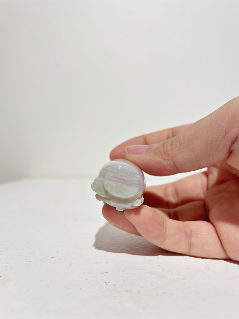 晚清至民國 螺鈿鉄拐李與鹿紋、花鳥紋鼻煙壺二件 | TWO MOTHER-OF-PEARL 'LONGEVITY' AND 'FLORAL' SNUFF BOTTLES - 图12