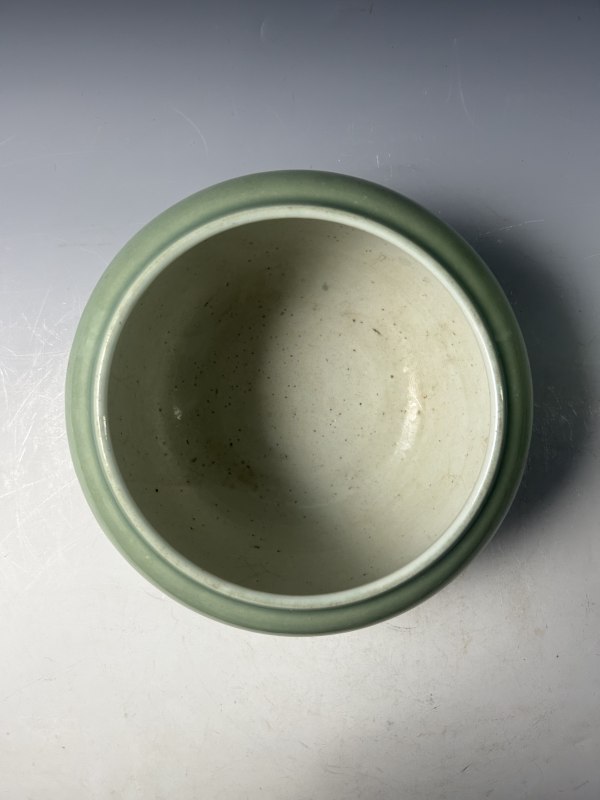 晚清 豆青釉青花开窗笔洗 - 图6