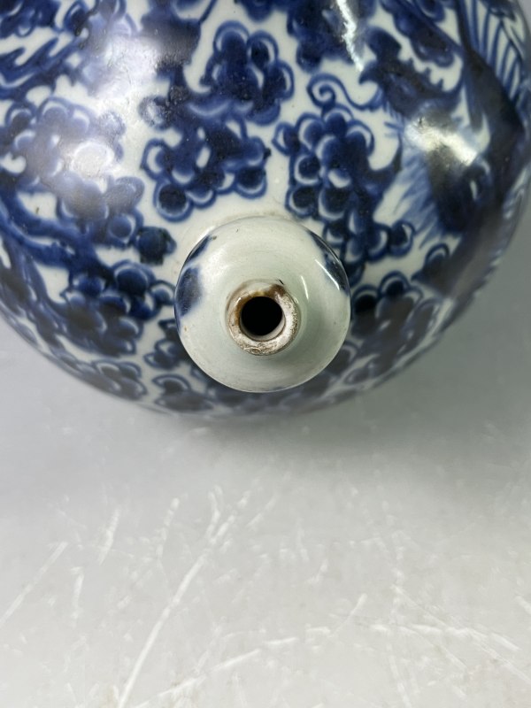 青康熙 青花凤穿花军持 - 图9