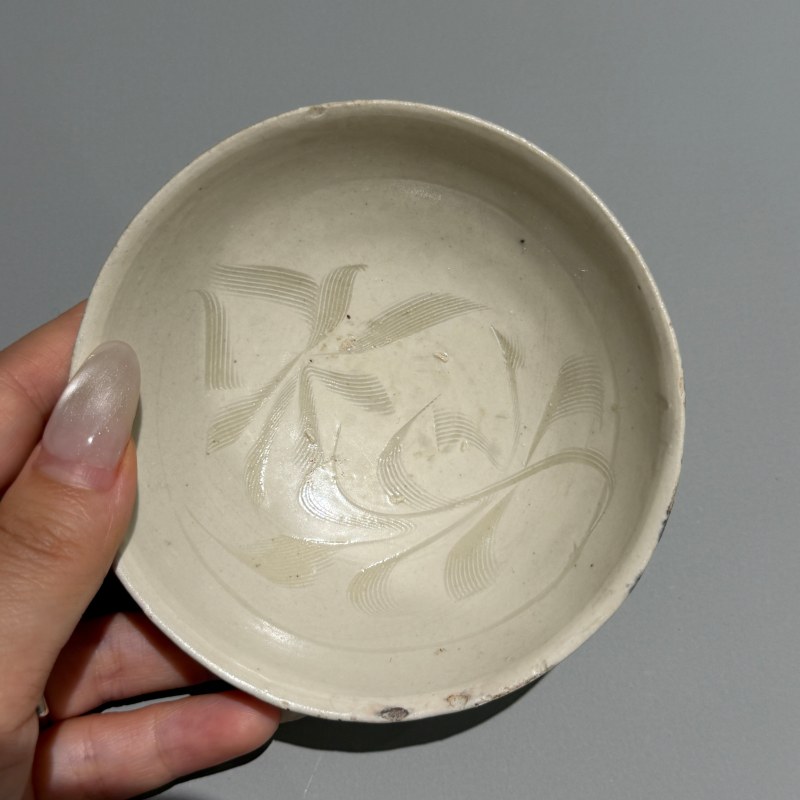明代 白釉刻花小盏一对 - 图8