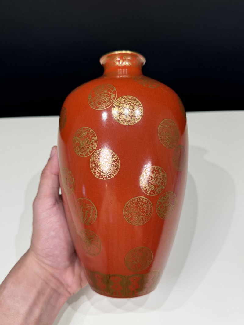 民国 静远堂制珊瑚红地描金皮球花纹莱菔尊 - 图7