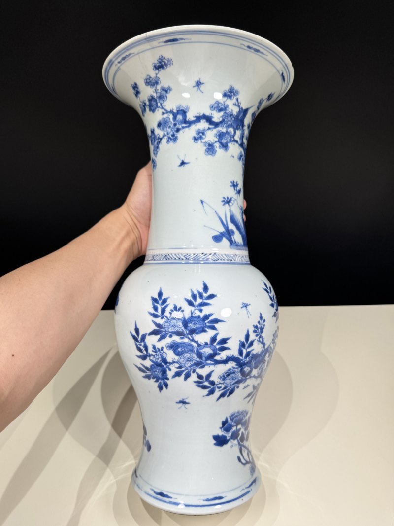 清康熙 青花洞石四季花卉锦鸡纹凤尾尊 - 图7