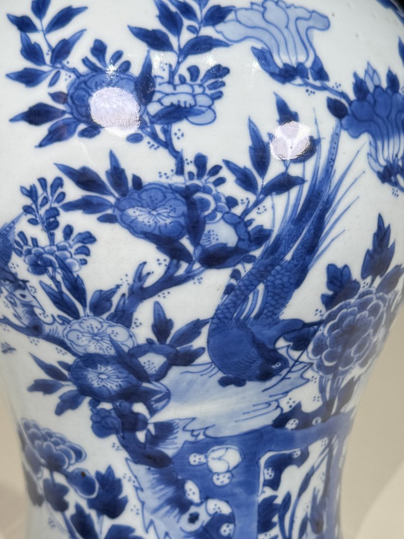 清康熙 青花洞石四季花卉锦鸡纹凤尾尊 - 图11