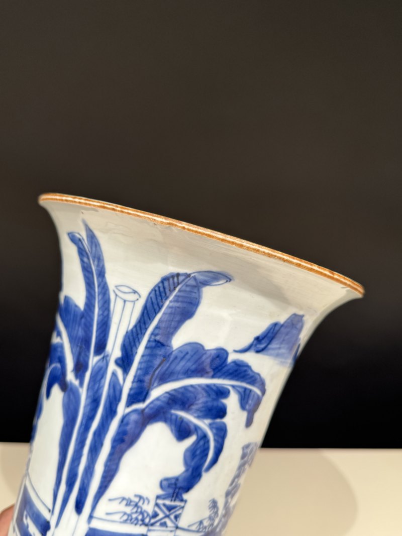 清顺治 青花麒麟芭蕉纹花觚 - 图10