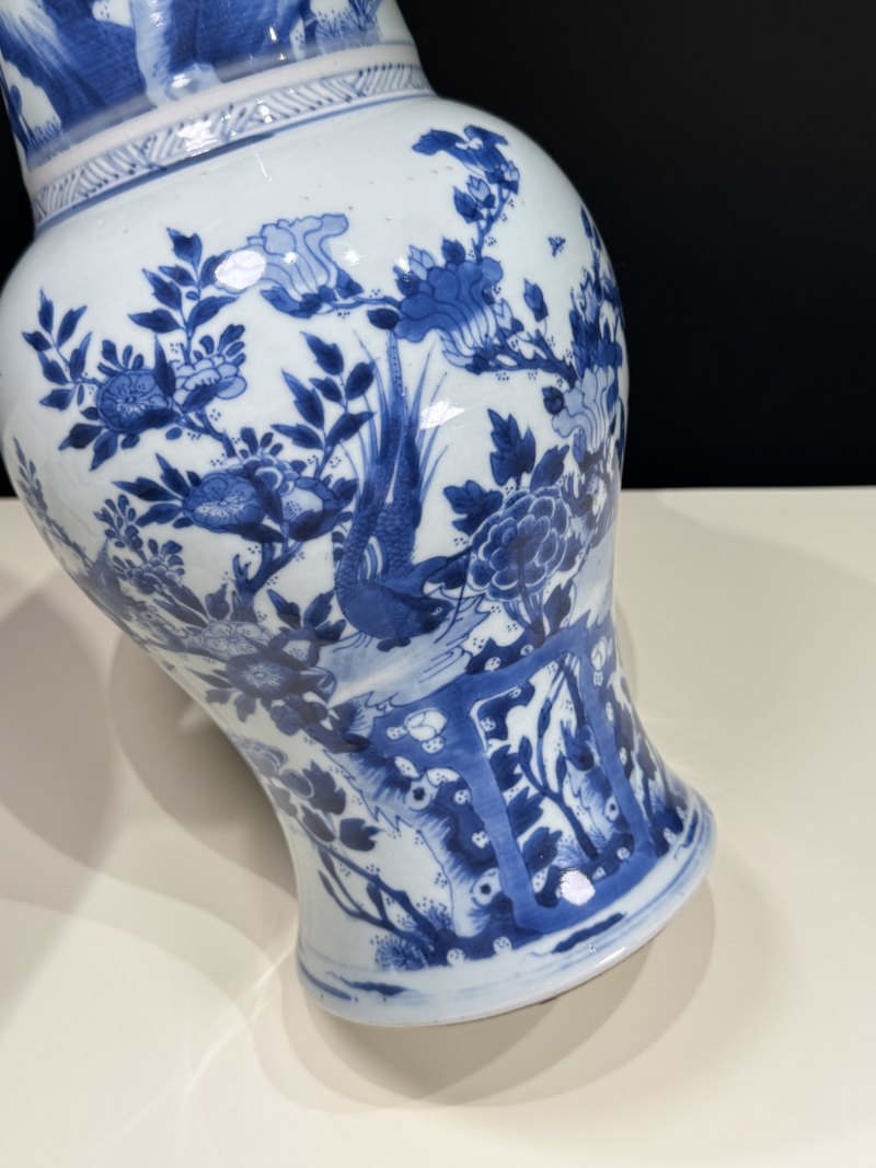 清康熙 青花洞石四季花卉锦鸡纹凤尾尊 - 图15