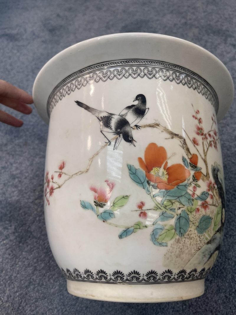    八十年代 粉彩花鳥梅花紋花盆一對 - 图21