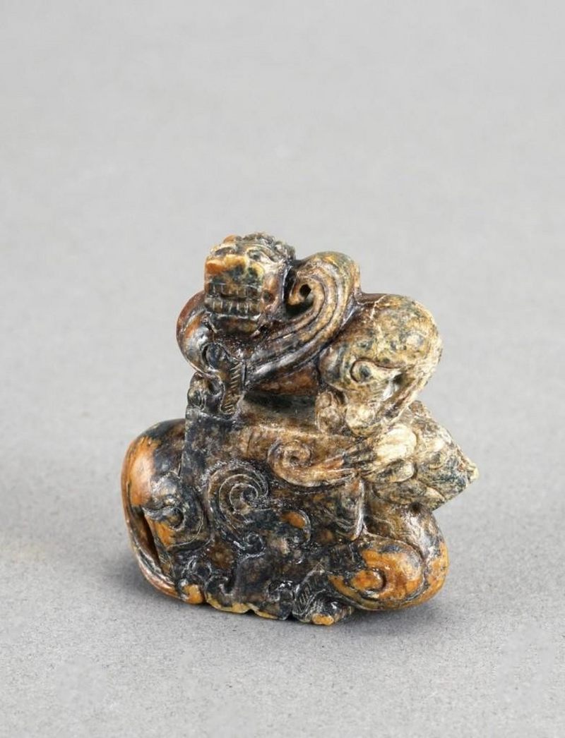    明 玉獸