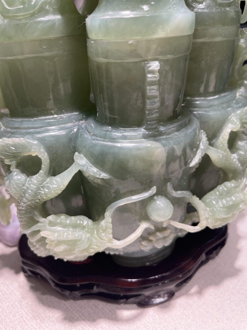    青玉龍紋三聯蓋瓶（連木座） - 图4