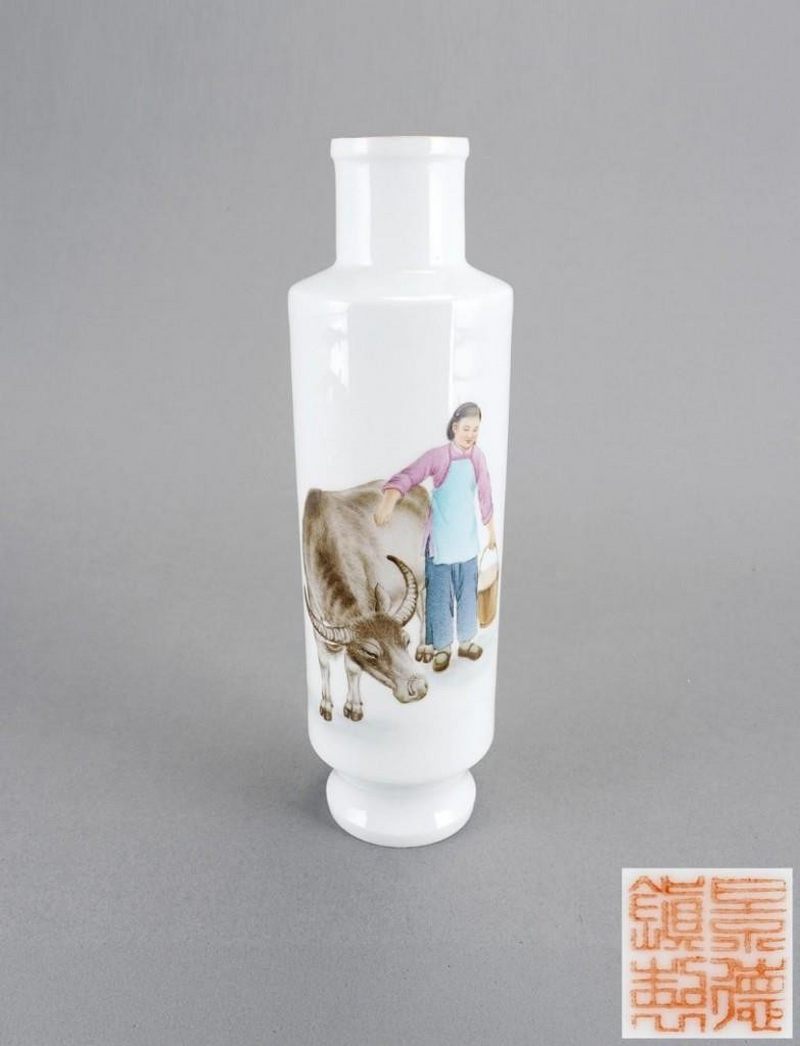    六十年代 粉彩人物牧牛紋瓶