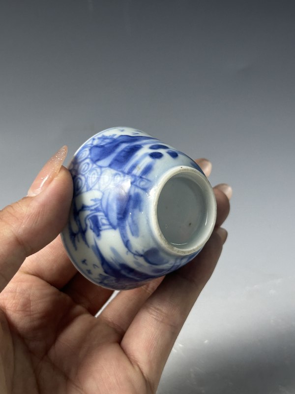 清康熙 青花山水人物小杯 - 图6