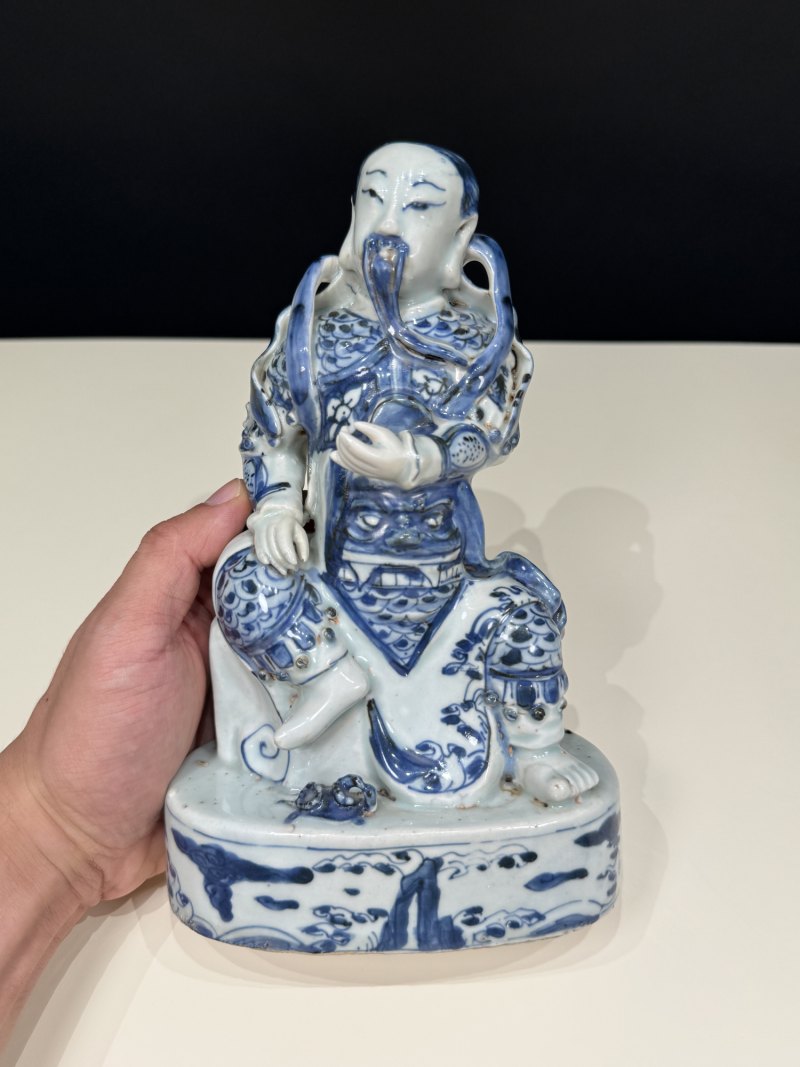 明万历 青花真武大帝坐像 - 图8