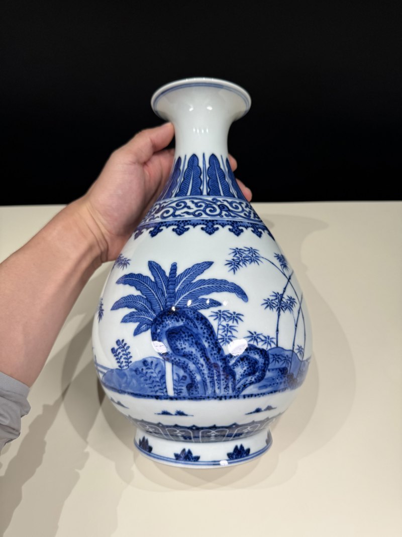 清同治 青花竹石芭蕉纹玉壶春瓶 - 图9