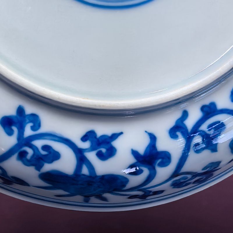 明嘉靖 青花缠枝花卉纹盘 - 图8