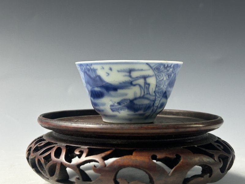 清康熙 青花山水人物小杯