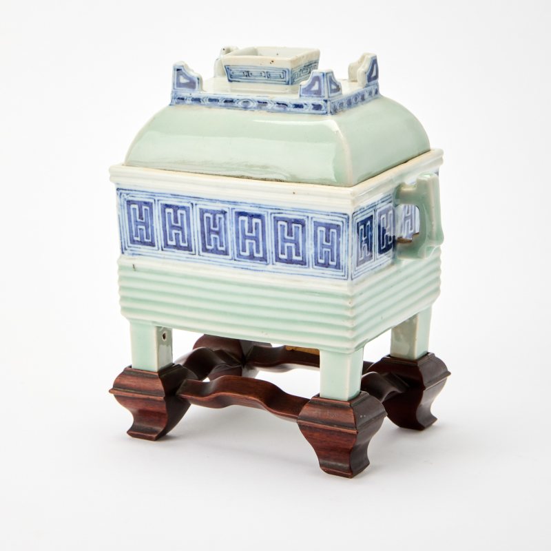 A Chinese Celadon Glazed Blue and White Porcelain Censer and Cover